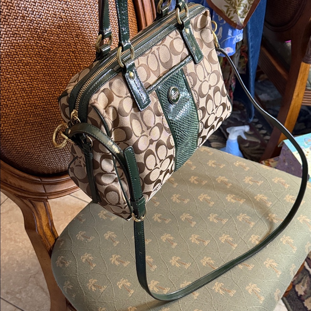 Coach Signature Canvas and Green Leather Satchel Final Sale ❌❌ - Picture 2 of 11